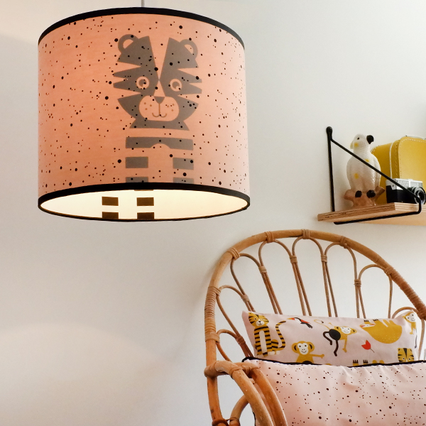 Lamp silhouet Tijger ANNIdesign Confetti op roze 01