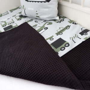 Ledikantdeken Voertuigen olijf groen_Wafelstof zwart ANNIdesign 02