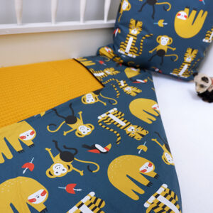 Ledikantdeken Jungle donker blauw Wafelstof oker ANNIdesign 03