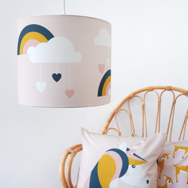 Hanglamp Regenboog in oud kinderkamer | ANNIdesign