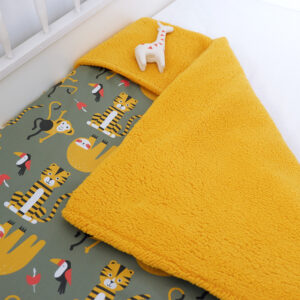 Teddydeken jungle olijf groen teddy oker geel ANNIdesign 02